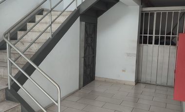 Venta Plaza Comercial Rentera - Centro de Guayaquil