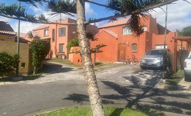 Se Vende Hermosa casa en condominio Atenea UF 10.700