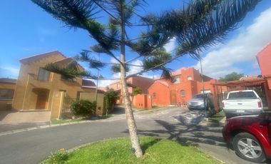 Se Vende Hermosa casa en condominio Atenea UF 10.700