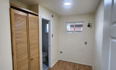 Amplia y moderna casa en Castro. incluye habitación de servicio.