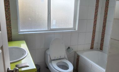 Amplia y moderna casa en Castro. incluye habitación de servicio.