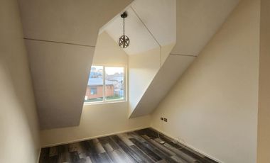 Amplia y moderna casa en Castro. incluye habitación de servicio.
