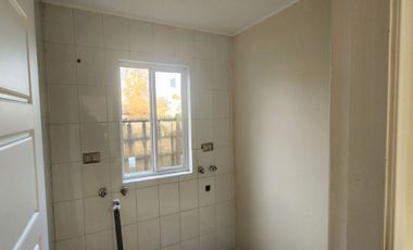 Amplia y moderna casa en Castro. incluye habitación de servicio.