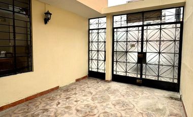 BELLO Y AMPLIO DEPA. URB. JARDINES VIRU BELLAVISTA CERCA A PARQUE  (primer piso)