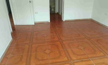 Alquiler casa de 4 Dormitorios dormitorio estudio, queda con split km 3 Samborondón