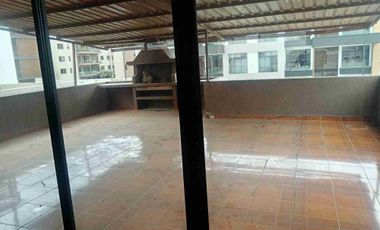 Alquiler casa de 4 Dormitorios dormitorio estudio, queda con split km 3 Samborondón