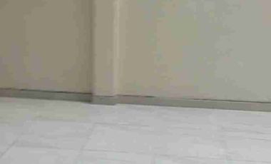 Alquiler casa de 4 Dormitorios dormitorio estudio, queda con split km 3 Samborondón