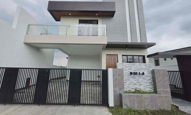 Luxury 5BR House for Sale in Orchard Golf & Country Club, Dasmariñas Cavite | RFO