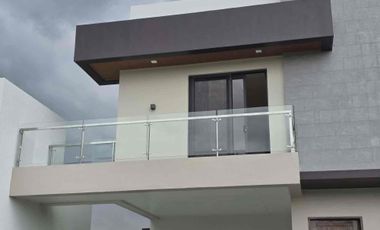 Luxury 5BR House for Sale in Orchard Golf & Country Club, Dasmariñas Cavite | RFO