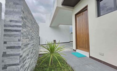 Luxury 5BR House for Sale in Orchard Golf & Country Club, Dasmariñas Cavite | RFO