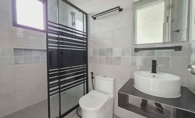 Luxury 5BR House for Sale in Orchard Golf & Country Club, Dasmariñas Cavite | RFO