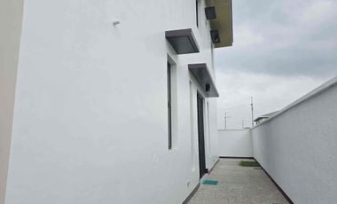 Luxury 5BR House for Sale in Orchard Golf & Country Club, Dasmariñas Cavite | RFO