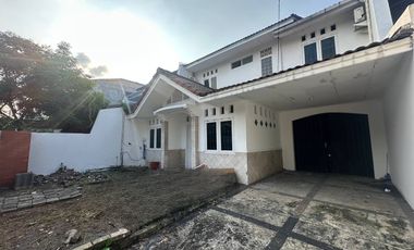 Dikontrakan Rumah 2 Lantai Komplek Gudang Peluru, Jakarta Selatan