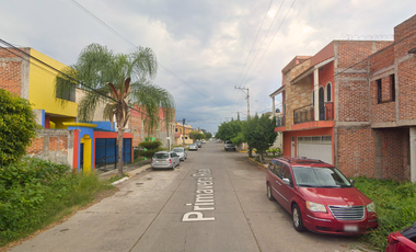 ¡Excelente Oportunidad de hacer CRECER tu Patrimonio! Hermosa casa en Zamora, Michoacán