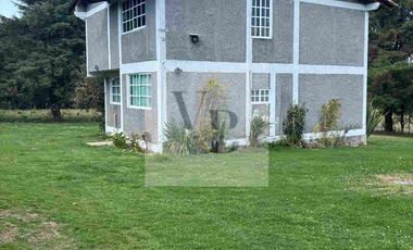 Renta de casa con amplio jardín