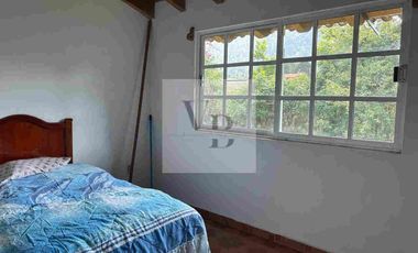 Renta de casa con amplio jardín