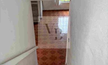 Renta de casa con amplio jardín