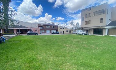 lote terreno de venta en cuenca sector wayra plaza urb privada IPRUS 6 PISOS Cerca de la Universidad del Azuay