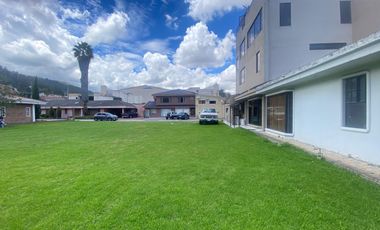 lote terreno de venta en cuenca sector wayra plaza urb privada IPRUS 6 PISOS Cerca de la Universidad del Azuay
