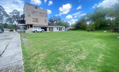 lote terreno de venta en cuenca sector wayra plaza urb privada IPRUS 6 PISOS Cerca de la Universidad del Azuay