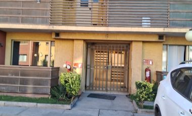 VENTA EXCELENTE DEPARTAMENTO 2 DOMITORIOS ESTACIONAMIENTO  CERCANO METRO EL BOSQUE