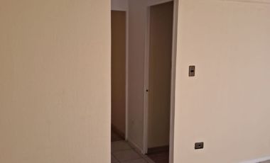 VENTA EXCELENTE DEPARTAMENTO 2 DOMITORIOS ESTACIONAMIENTO  CERCANO METRO EL BOSQUE
