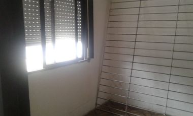 Oportunidad Inversion! Dos Casas Alquiladas en Barrio Larrea con Escritura