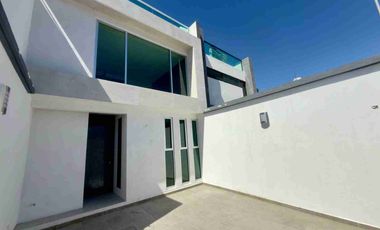 SE VENDE CASA A 5 MINUTOS DE CU BUAP CON RECAMARA EN PLANTA BAJA