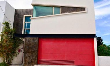 Casa en Renta • Venta  en Ciudad del Carmen 🏡 Col Caleta  📌