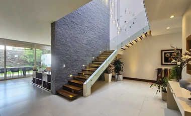 CASA EN VENTA ALCAZAR ORIENTE ZONA ANDARES JUAN PALOMAR