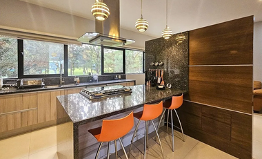 CASA EN VENTA ALCAZAR ORIENTE ZONA ANDARES JUAN PALOMAR