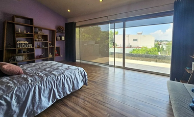 CASA EN VENTA ALCAZAR ORIENTE ZONA ANDARES JUAN PALOMAR