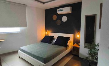 rento departamento en edificio frente al mar