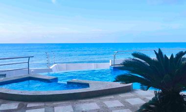 rento departamento en edificio frente al mar