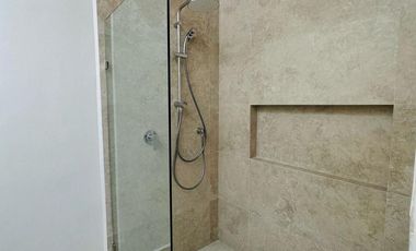 Townhouse de 3 recámaras, equipada, con alberca privada, en Temozon.