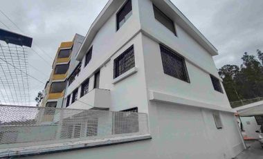 Se renta Amplio departamento sector el Batán Alto