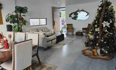 Hermosa residencia en venta en Los Robles Residencial, Zapopan