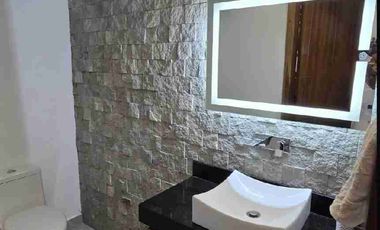 Hermosa residencia en venta en Los Robles Residencial, Zapopan