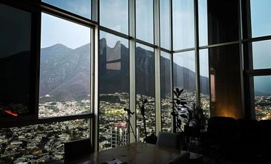 Penthouse en Renta de 4r en Torre Micropolis en Monterrey Nuevo León