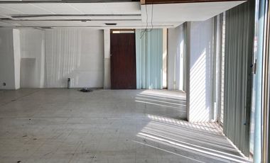 Local Comercial frente al Toreo.