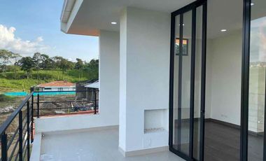 Vendo o permuto Casa Campestre Sector Vía Armenia