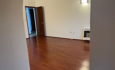 RENTA CASA EN PASEO DE LA ASUNCION