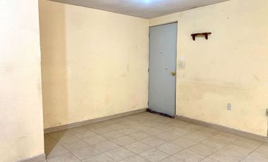 Venta Departamento 2 recámaras a media cuadra de Vía Morelos, lista para habitar. Santa Clara Coatitla, Ecatepec de Morelos, México
