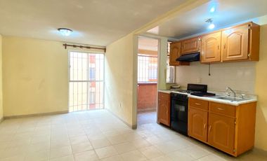 Venta Departamento 2 recámaras a media cuadra de Vía Morelos, lista para habitar. Santa Clara Coatitla, Ecatepec de Morelos, México
