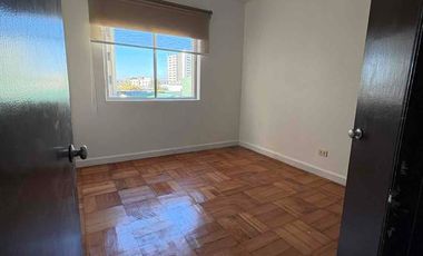 Se arrienda depto amplio en Av. Brasil al lado de Lápiz López Valparaíso