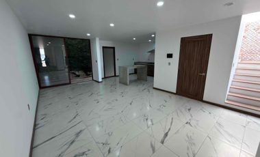 CASA EN RENTA EN ALTOZANO