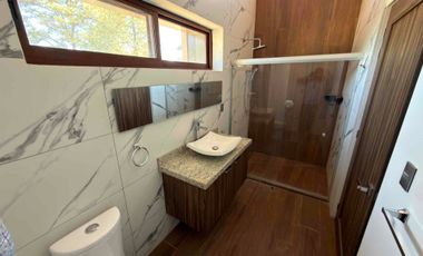 CASA EN RENTA EN ALTOZANO