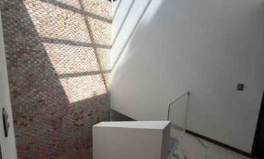CASA EN RENTA EN ALTOZANO