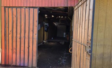 SE VENDE AMPLIA CASA EN PITRUFQUÉN, 4D-1B-1E
