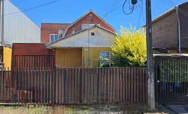 SE VENDE AMPLIA CASA EN PITRUFQUÉN, 4D-1B-1E
